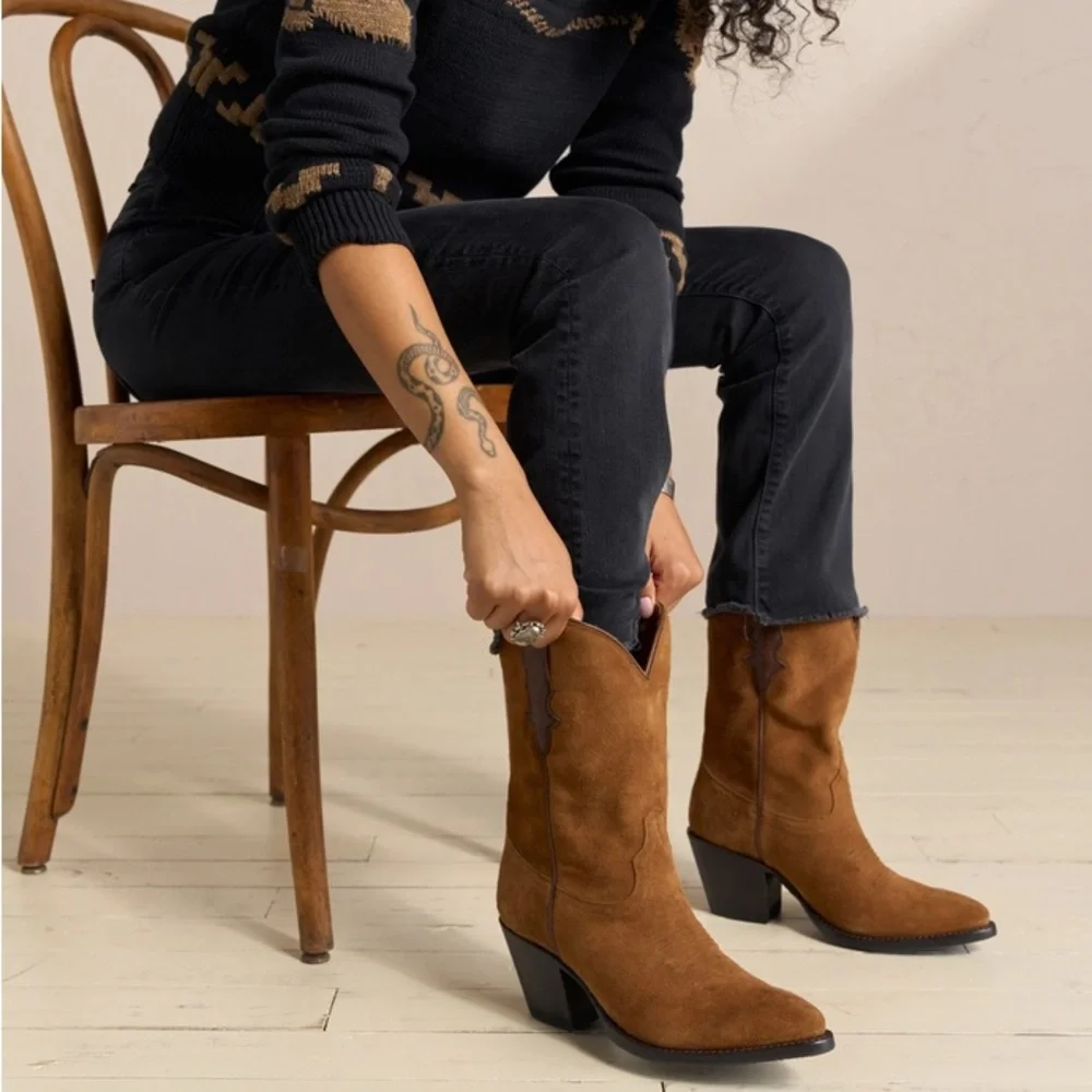 Tecovas Cassie Cowboy Boots in Honey Deerskin - Picture 4 of 6